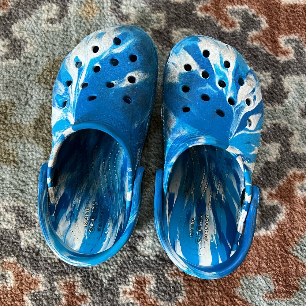 Boys Crocs size 10